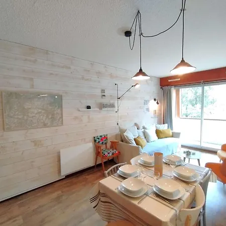 T3 Pour 6 Personnes Avec Balcon A - Fr-1-457-394 * 생라리술랑