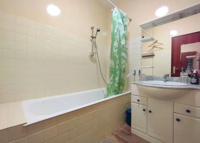 Διαμέρισμα T3 Pour 6 Personnes Avec Balcon A - Fr-1-457-394 *